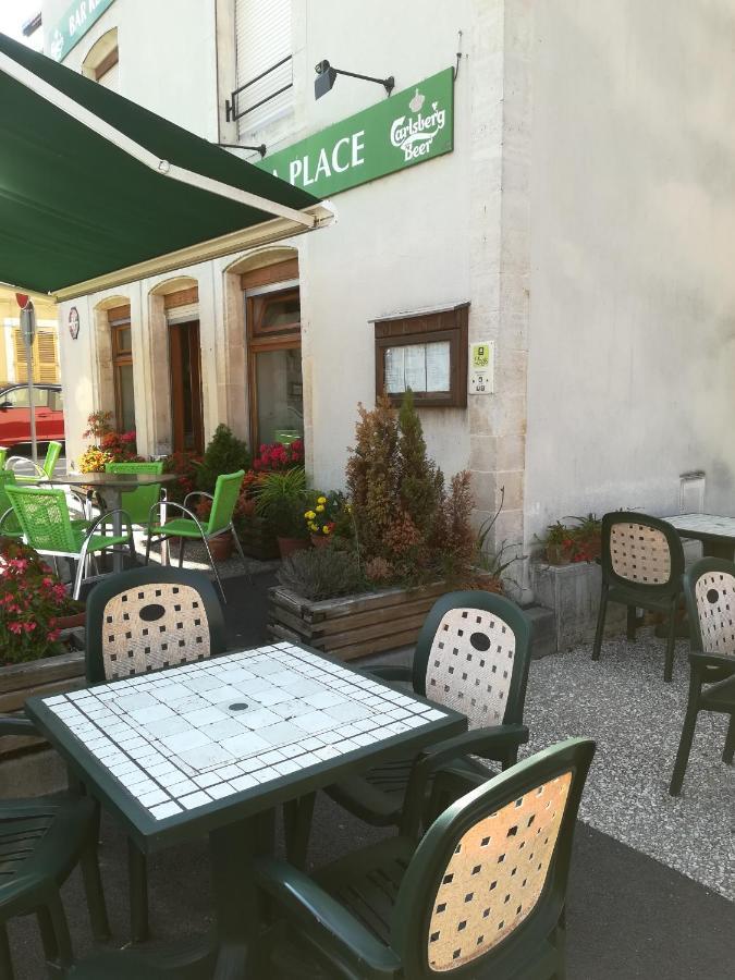 hotel de la place Liffol-le-Grand Exterior foto